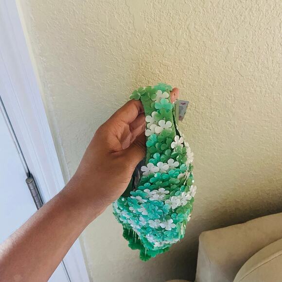 Viral Made in India Green Beaded Floral Handbag -- NWT - Picture 4 of 9